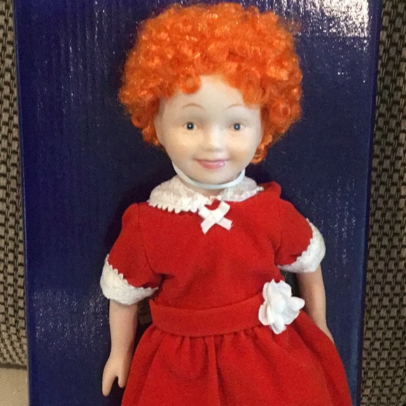 Doll. “ANNIE”. Genuine porcelain doll - Picture 2 of 7